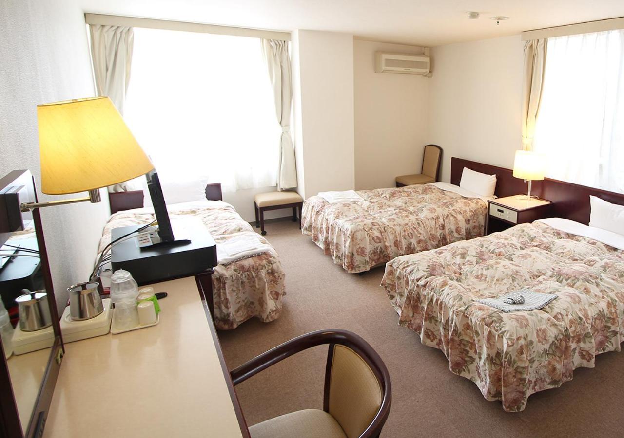 Royal Inn Shinyamaguchi Ekimae Exterior foto